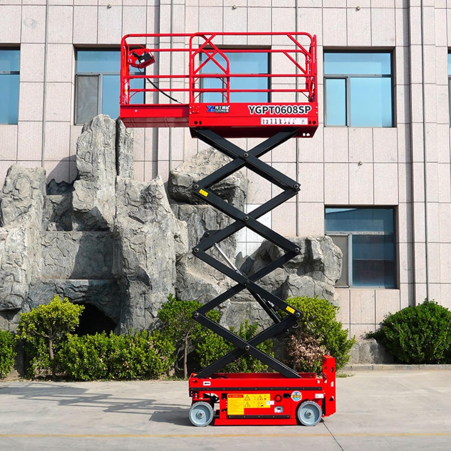 Mobile Scissor Lift Electric Hydraulic Lift Table Industrial Vertical Access Platform for Warehouse Self Propelled Scissor Lift Equipment Aerial Work Platform