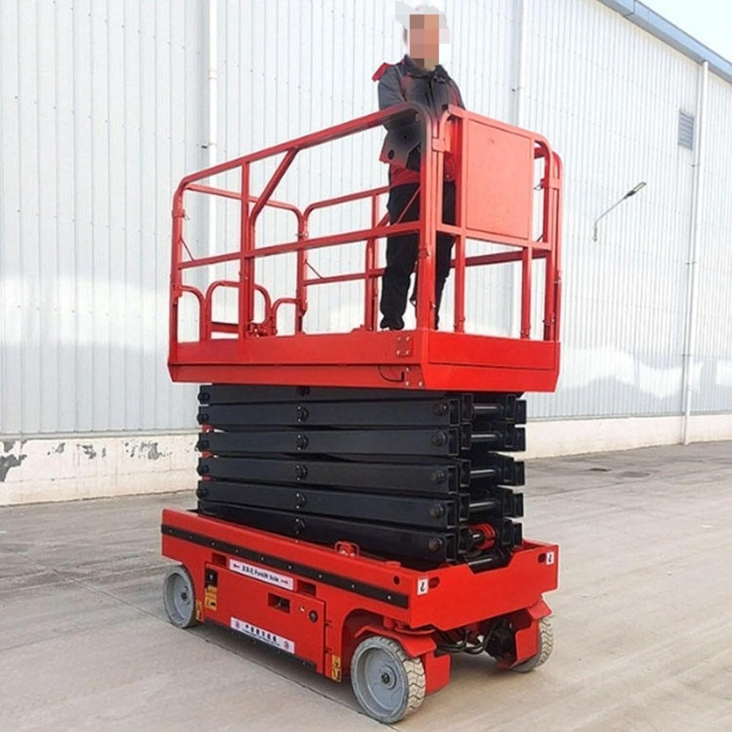 Hydraulic Electric Scissor Lift Platform Self Propelled Lift Table Vertical Lifting System for Warehouse Aerial Work Platform Portable Scissor Lift Equipment for Industrial Use