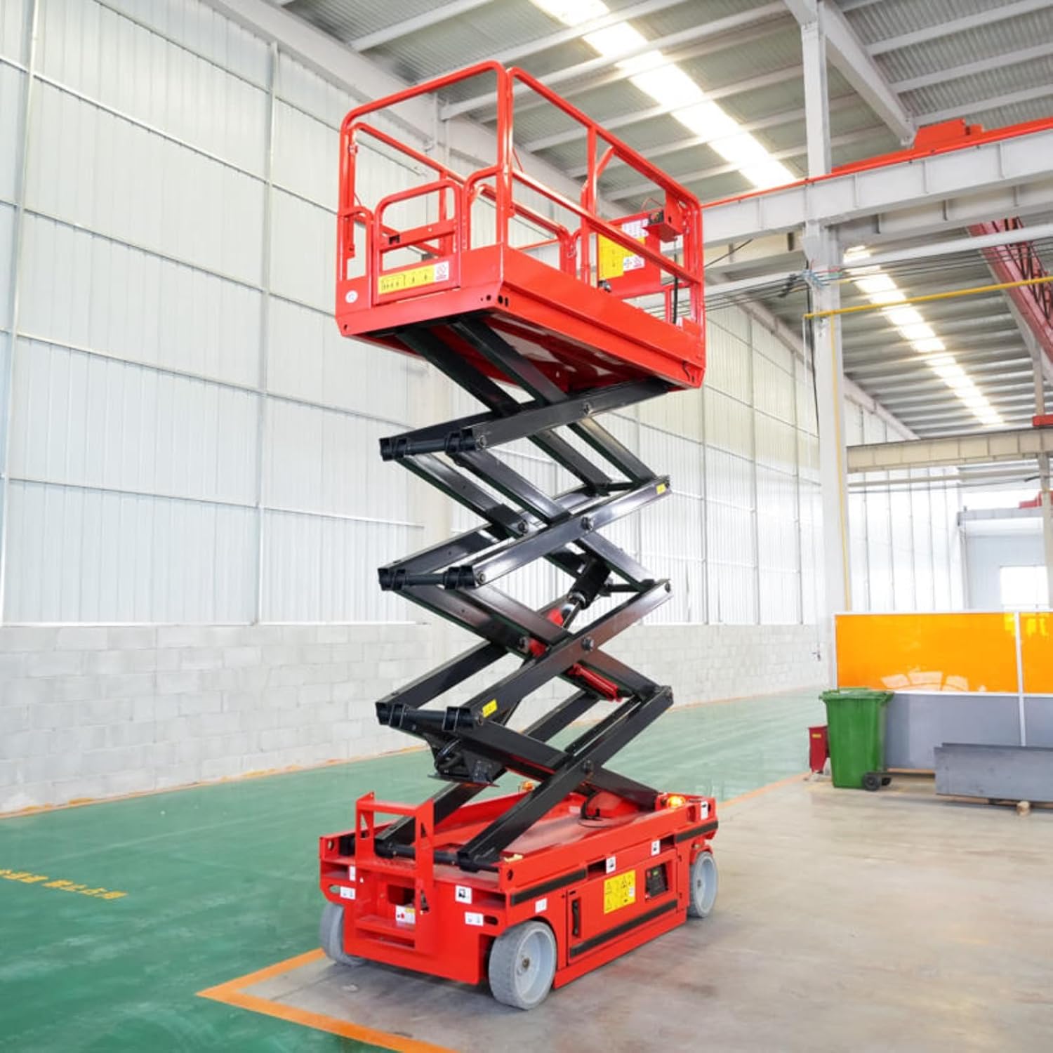 Self Propelled Electric Scissor Lift Platform Hydraulic Mobile Lift Table for Warehouse Vertical Access Aerial Work Platform Industrial Scissor Lift Equipment
